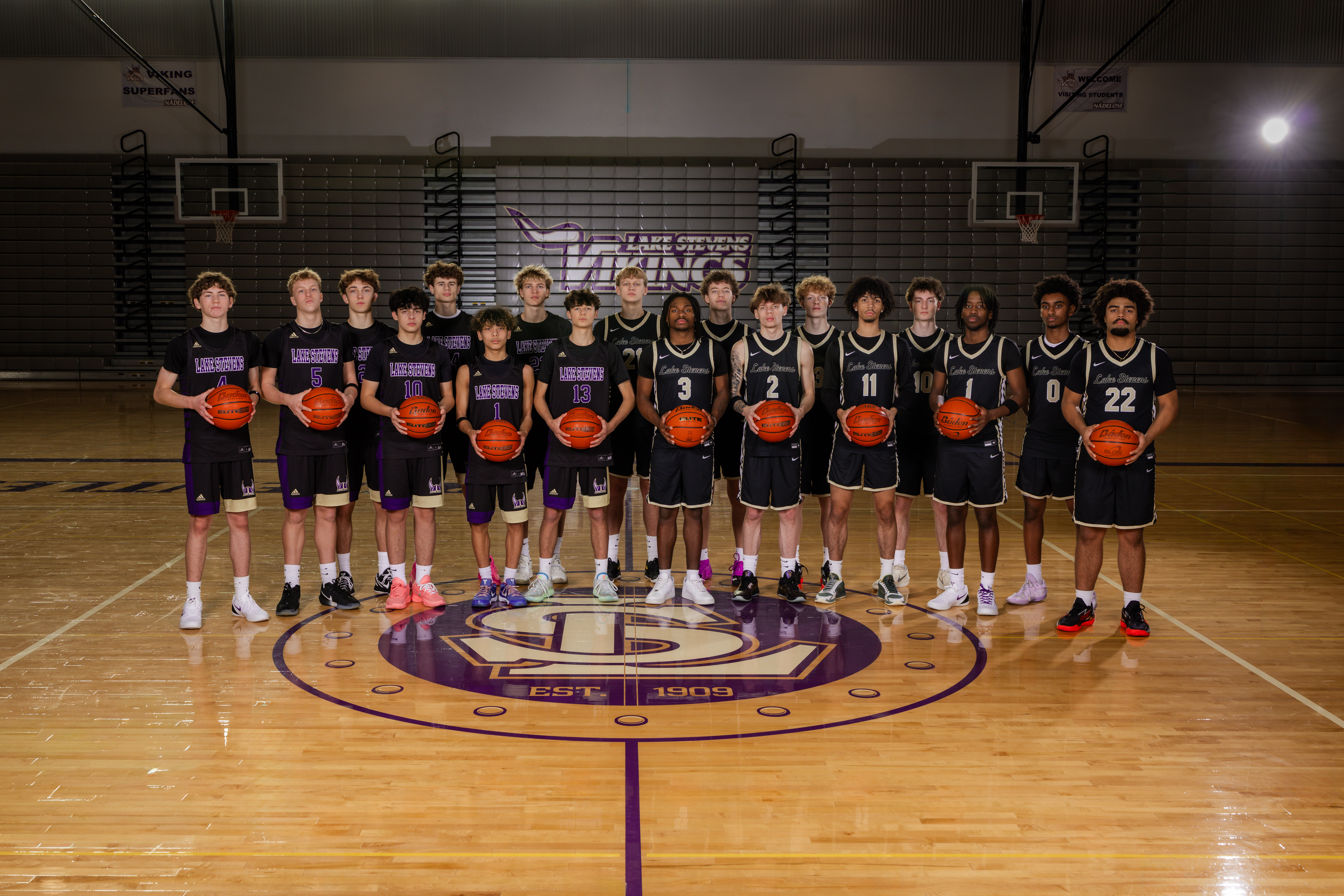 Lake Stevens High School Boys Basketball team